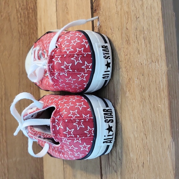 Converse - Picture 4 of 8